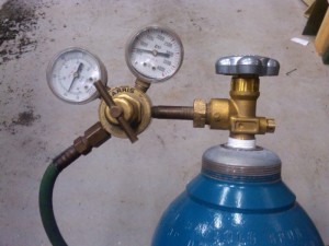 MIG pressure regulator (pressure gauge busted)