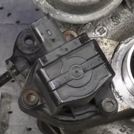 Diverter valve on a turbo
