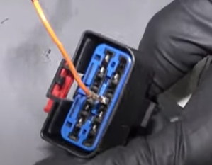 Probing an electrical connector