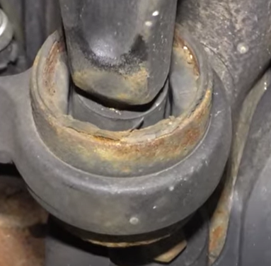 Control arm bushing in good condition on a BMW 3 Series E46