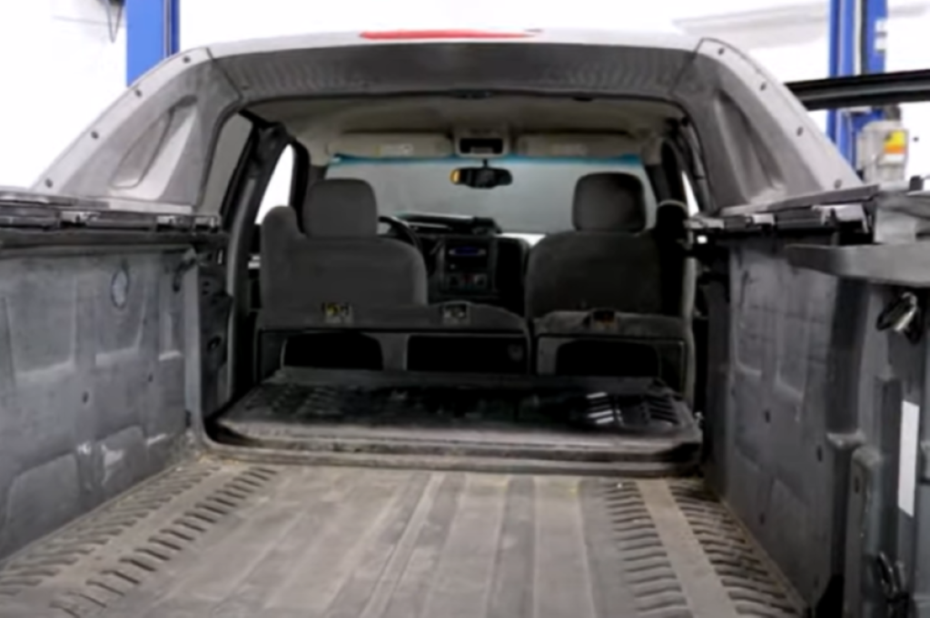 Chevy avalanche bed
