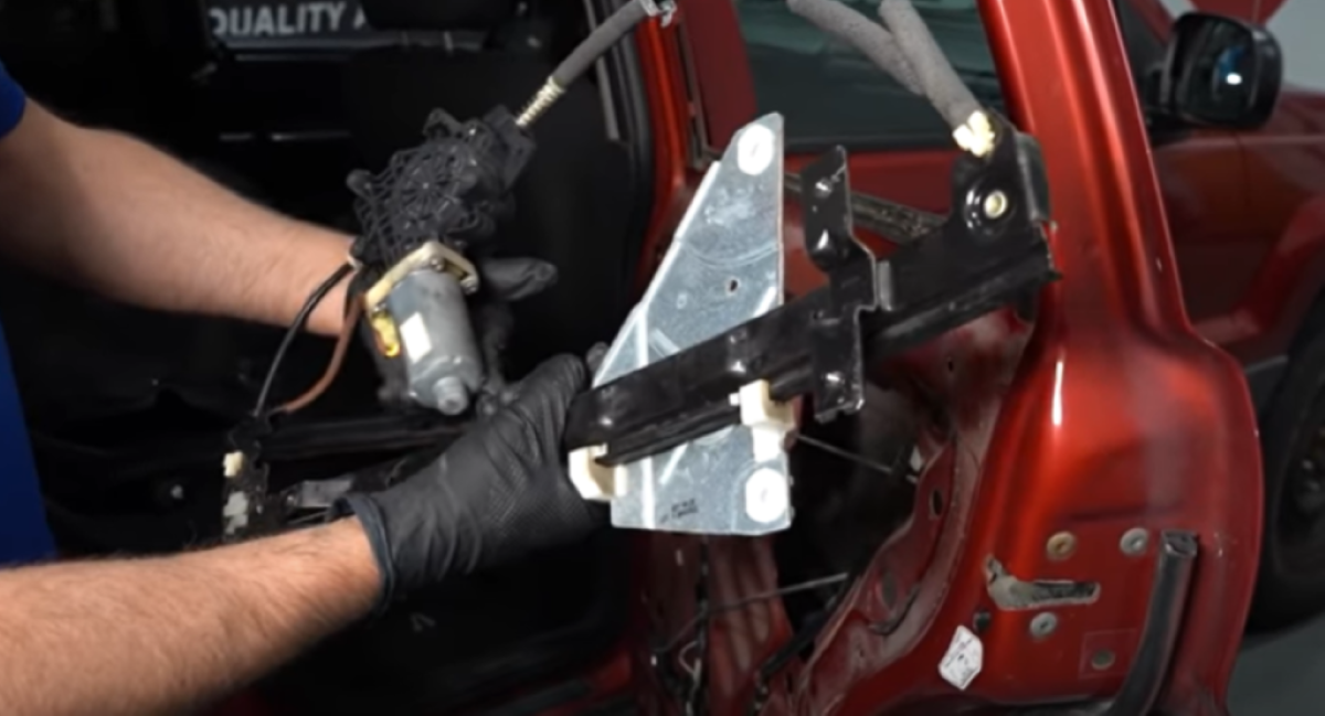 Window Regulator Repair Tips - Expert DIY Advice - 1A Auto