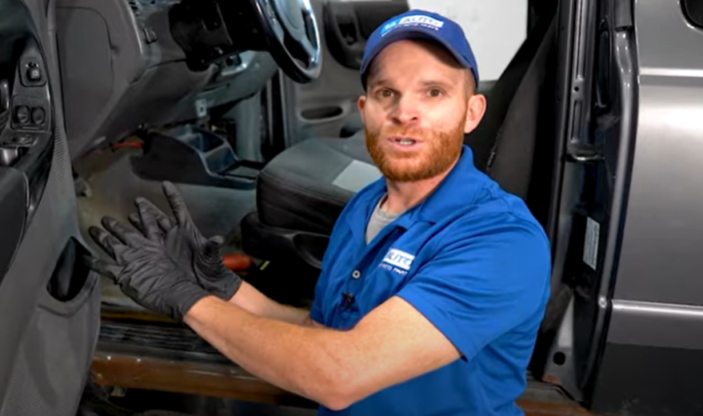 1A Auto mechanic discusses why a shift indicator is not lining up