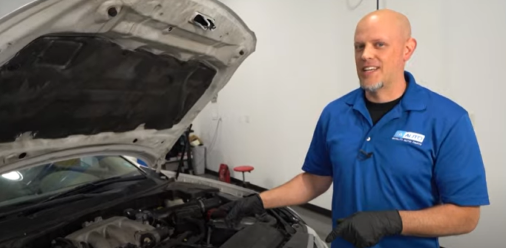 1A Auto mechanic reviewing the top 3 common problems with the 3.5-liter V6 VQ35DE engine 