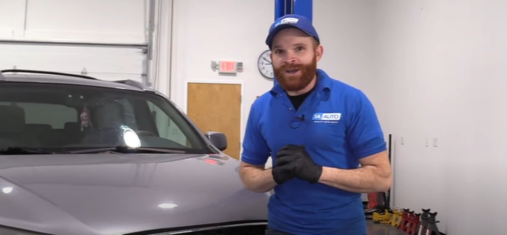 1A Auto mechanic reviewing the top 2007 to 2013 Hyundai Santa Fe problems