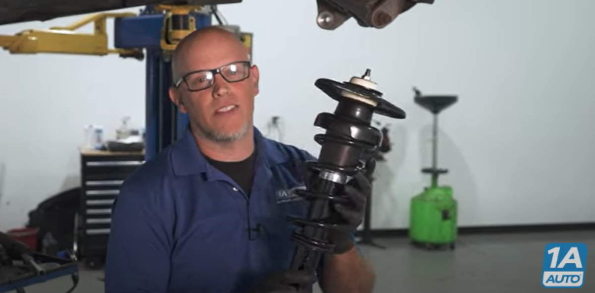 Leaking Struts? Broken Coil Spring? - Expert Tips - 1A Auto